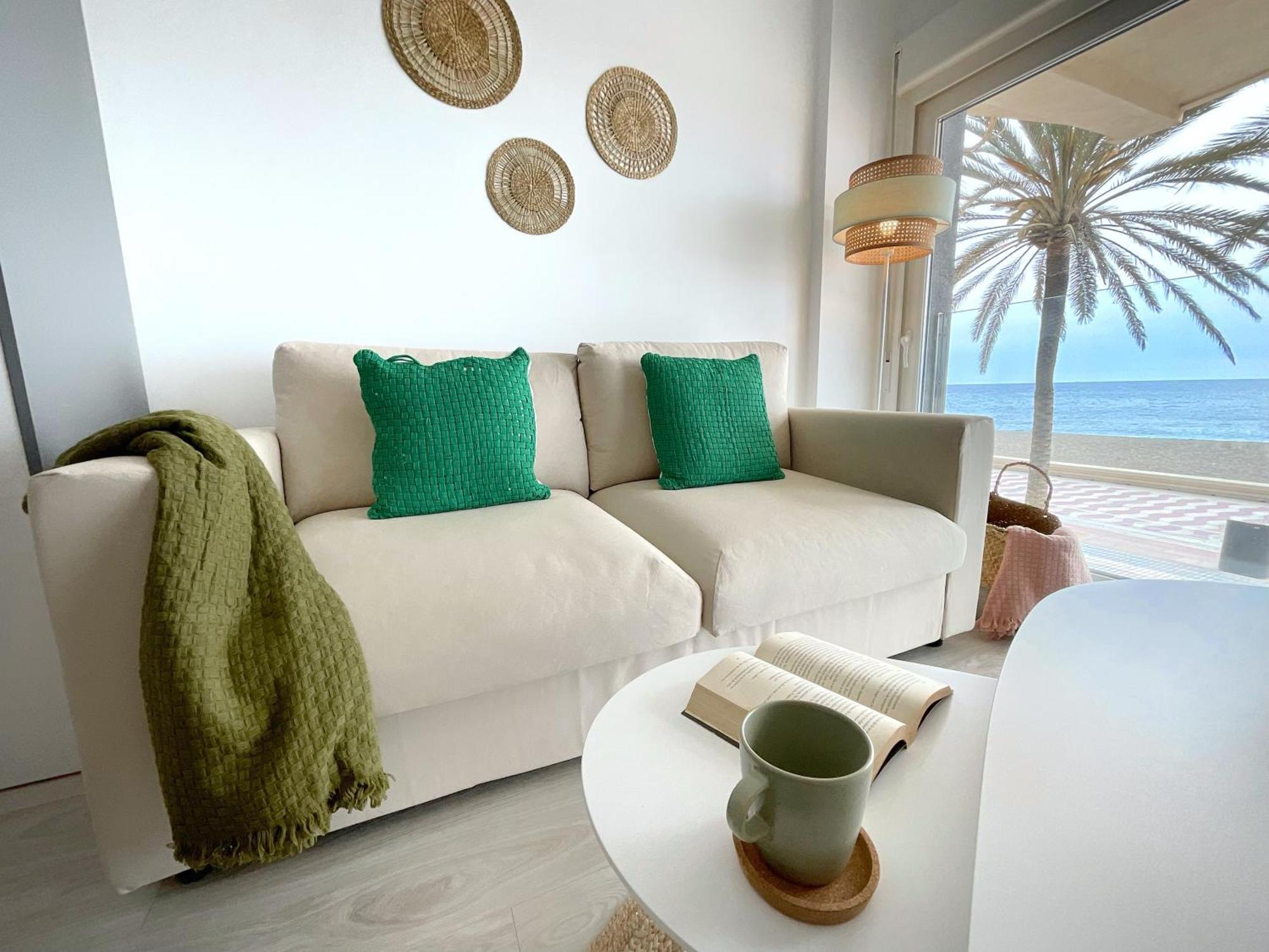 Cs7 Kaleria Suites Almería Eksteriør bilde